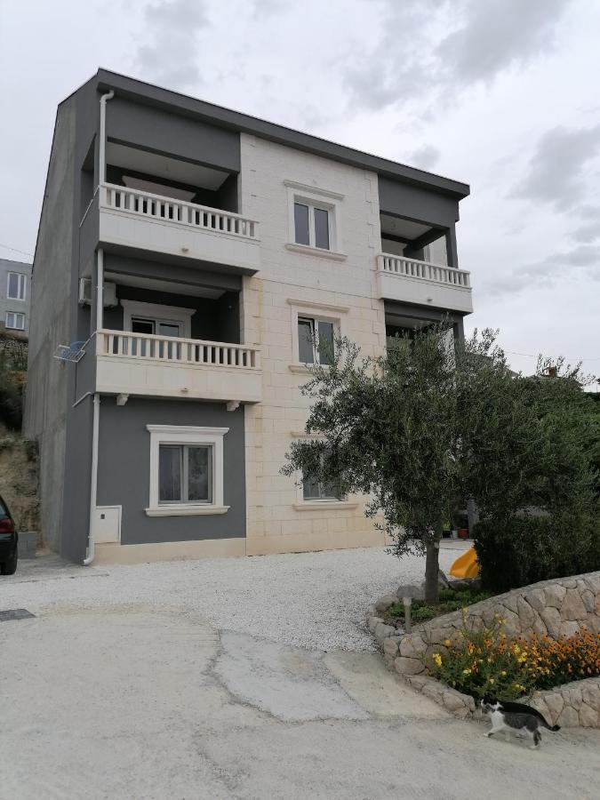 Apartments Dinko Duće 외부 사진