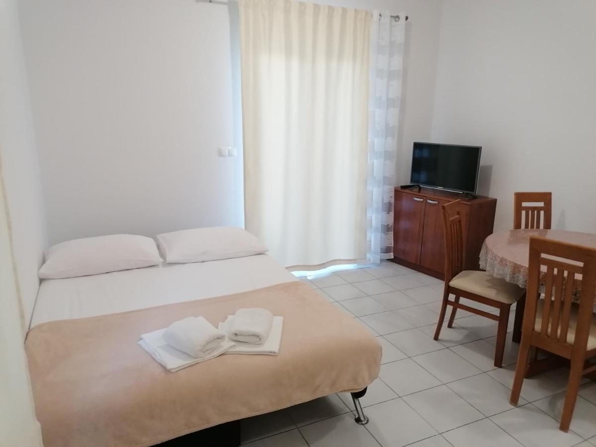 Apartments Dinko Duće 외부 사진