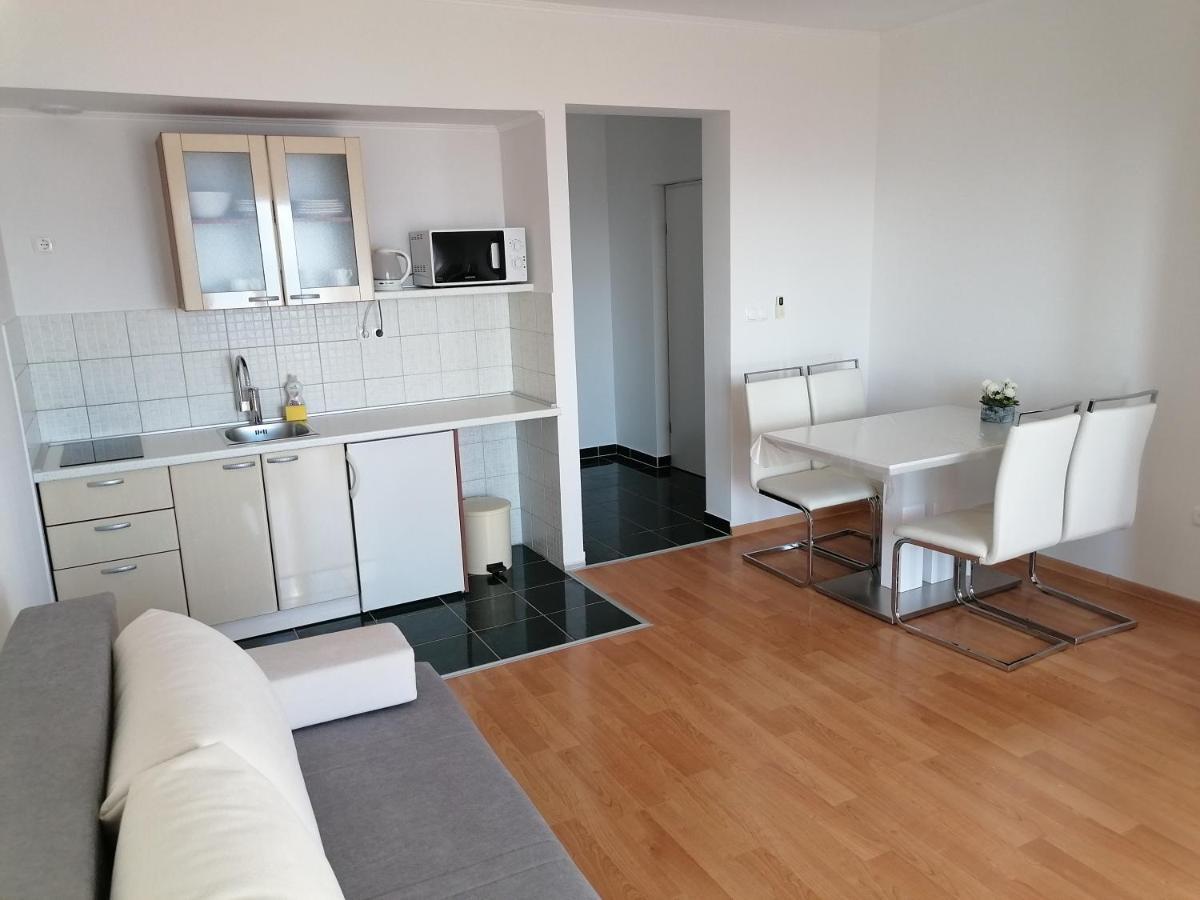 Apartments Dinko Duće 외부 사진