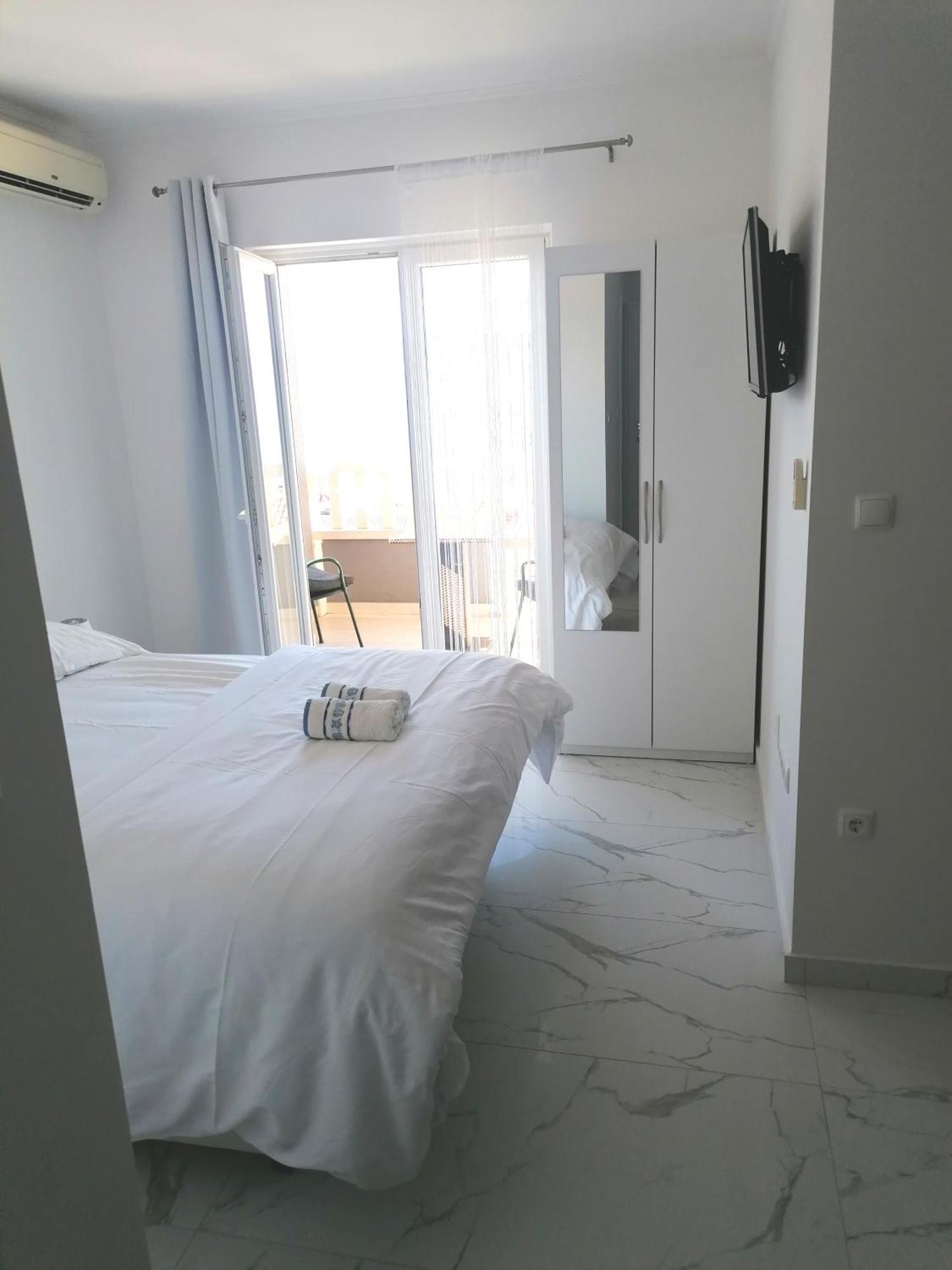 Apartments Dinko Duće 외부 사진